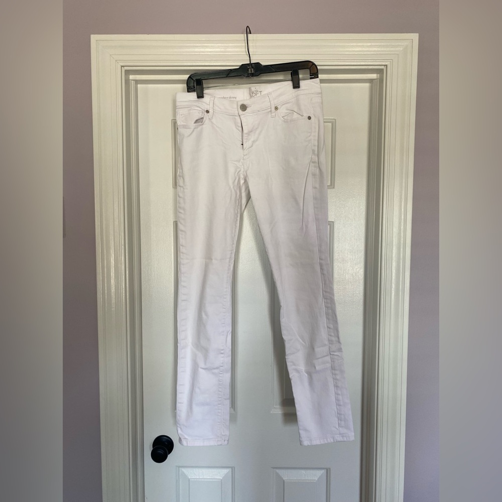 LOFT white modern skinny jeans size 28/6